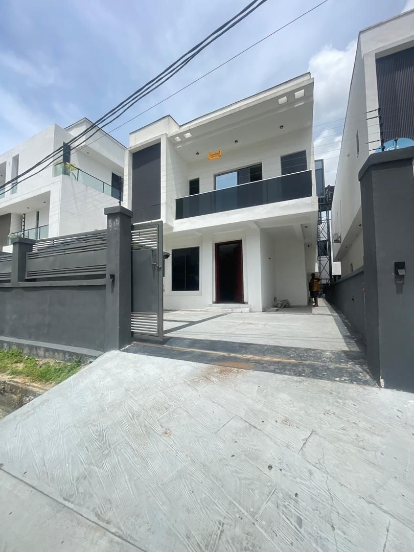4bedroom duplex